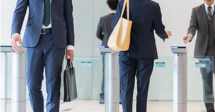 オフィスビルの入館セキュリティイメージ